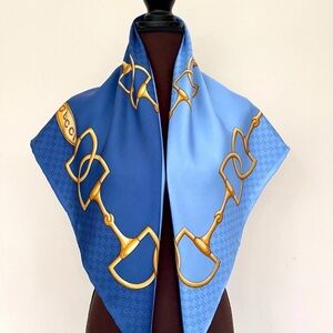 Gucci Elegant Blue and Gold Equestrian Scarf